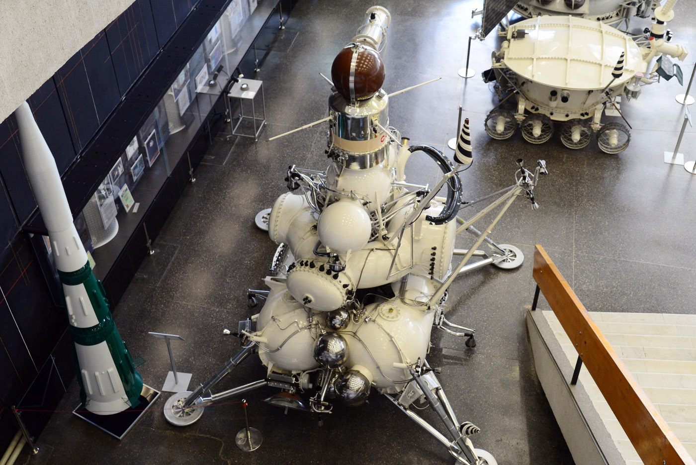 Луна 24 в каком году была. Луна-16 автоматическая межпланетная станция. Музей истории космонавтики имени к э Циолковского. АМС «Луна-24». Луна-24 автоматическая межпланетная станция.
