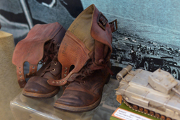 Обувь, поставлявшаяся по ленд-лизу в СССР, ЦМВС, г.Москва