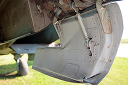 Створки ниши передней стойки МиГ-25РУ, Технический музей, г.Тольятти 