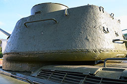 Т-34-85 омского производства – шесть скоб крепления танкового брезента