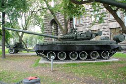 Т-80БВ, штаб Центрального военного округа, Екатеринбург