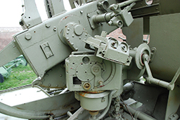 Неопознанная зенитная пушка – клон 40-мм Bofors , Белградский военный музей 