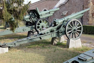 Cannone da 105/28 modello 1913 (ранняя модификация — на деревянных колёсах), Белградский военный музей 