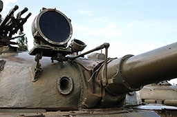 ИК-прожектор Л-2 на орудийной маске Т-62 