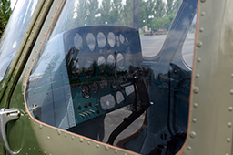 Обновлённый к 9 мая 2015 года многоцелевой вертолёт Ми-2, Парк победы, г.Казань 