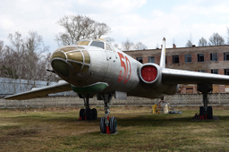 Ту-16 (50, красный), Центральный музей ВВС РФ, п.Монино