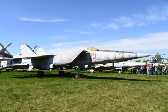 МиГ-25РБ (25, красный), Центральный музей ВВС РФ, п.Монино
