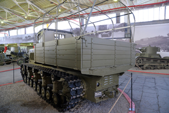 Артиллерийский тягач «Коминтерн», выставка «Моторы Войны»