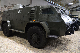Бронированный армейский автомобиль ГАЗ-3937 «Водник», парк «Патриот»