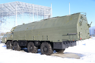 Машина боевого управления 15В167 ракетного комплекса 15П158 «Тополь». Территория Конгрессно-выставочного центра «Патриот»