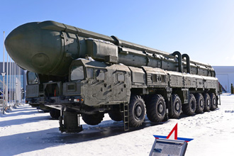 Автономная пусковая установка 15У168 ракетного комплекса 15П158 «Тополь». Территория Конгрессно-выставочного центра «Патриот»