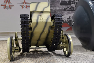 Самоходная мина «Goliath» (Sd.Kfz.303, V-Motor – с двигателем внутреннего сгорания), парк «Патриот»