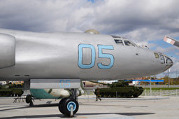 Летающая лаборатория Ту-16ЛЛ, музей «Боевая слава Урала» 