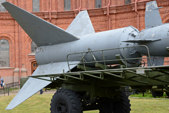 Зенитная ракета В-400 (5В11) опытного ЗРК «Даль», Артиллерийский музей, СПб