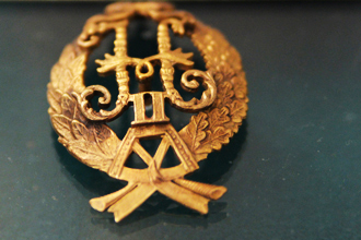 Знак для казаков Собственного Его Императорского Величества конвоя, уходящих в запас, Музей обороны Царицына