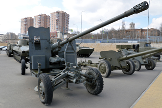 57-мм зенитная автоматическая пушка АЗП-57 (комплекс С-60), Экспозиция военной техники на центральной набережной Волгограда