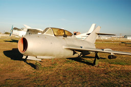 Учебно-тренировочный истребитель МиГ-15УТИ.